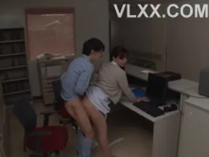 Địt cái lồn tây không lông hồng hào của em thư ký