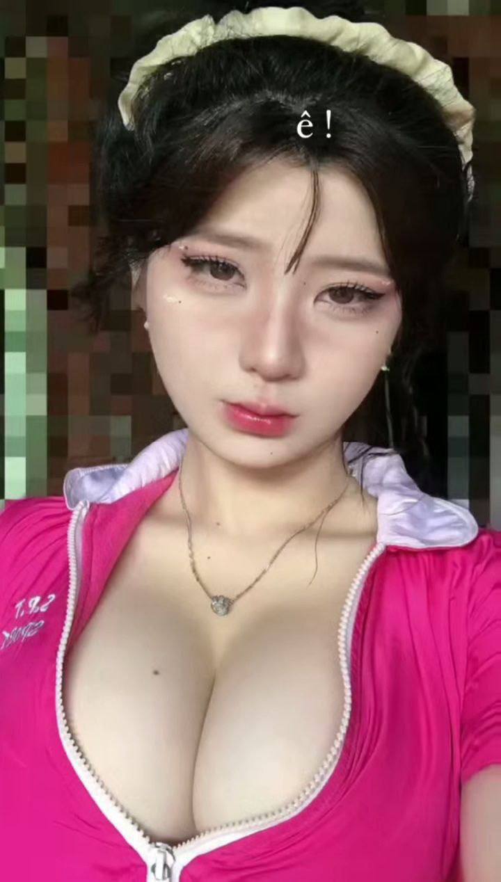 Em thư ký bị công ty ép dùng mỹ nhân kế để đối tác ký hợp đồng quan trọng